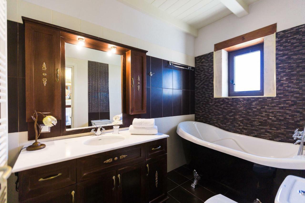 Caramel Villa, With 40M2 Pool & Spa Whirlpool, By Thinkvilla Pánormos Exterior foto