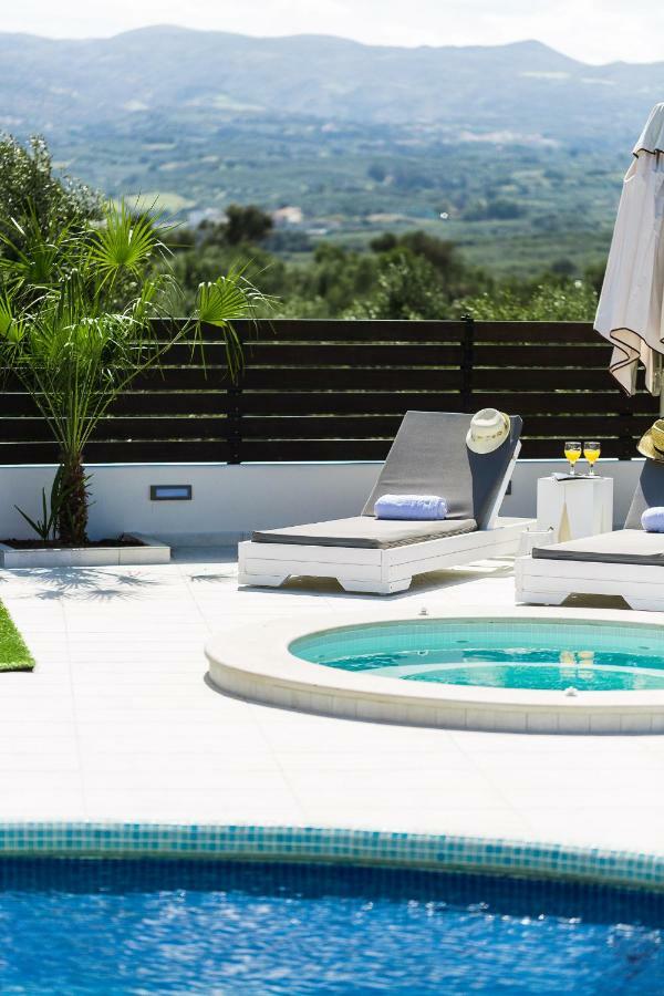 Caramel Villa, With 40M2 Pool & Spa Whirlpool, By Thinkvilla Pánormos Exterior foto